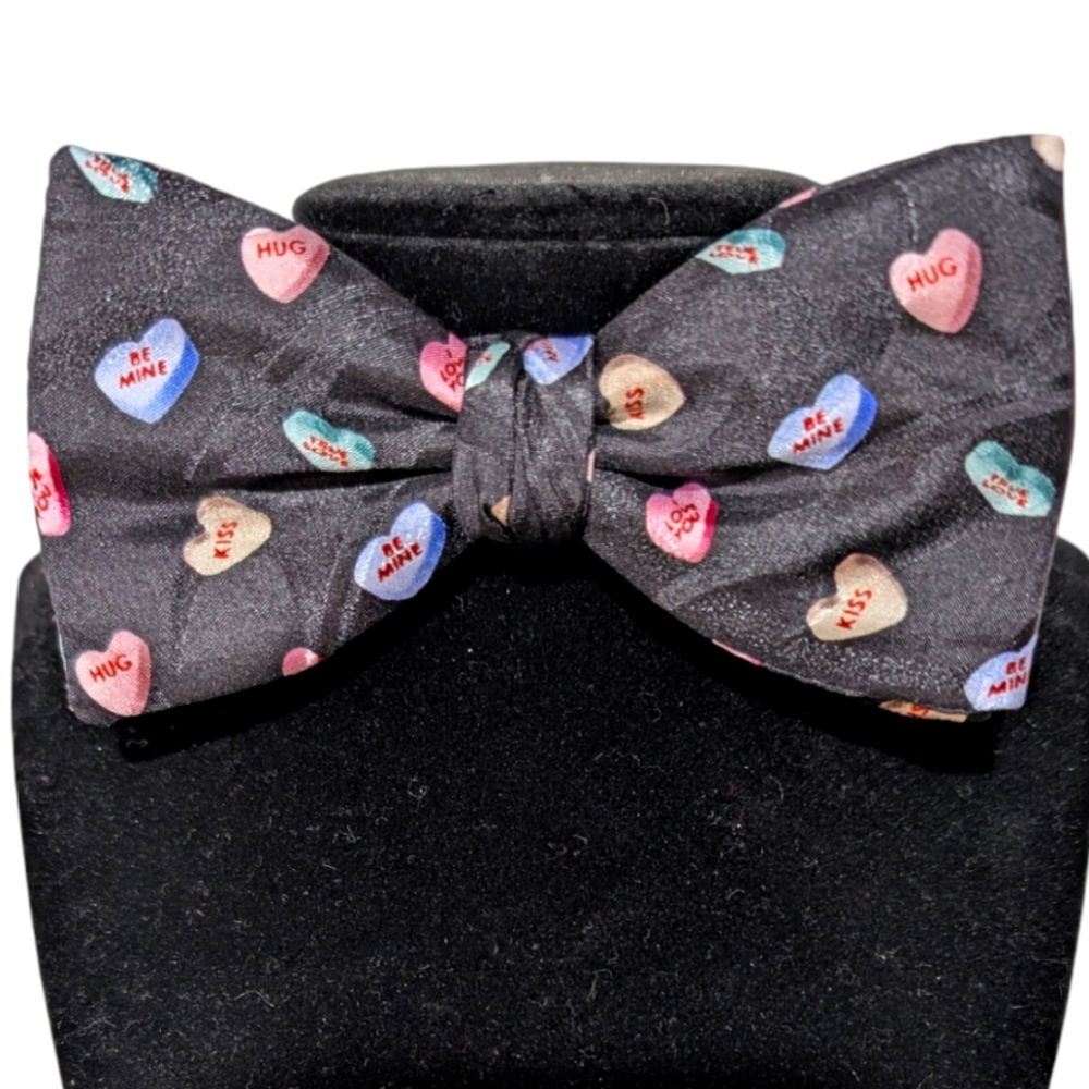 Candy gram heart bowtie